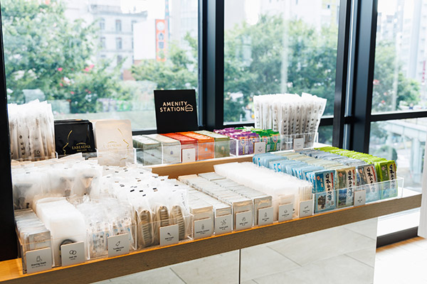 Amenity station
