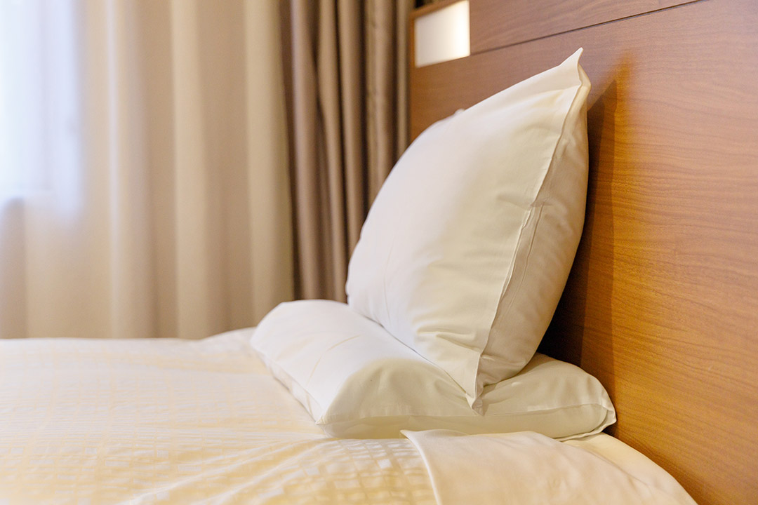 Single bed (for 2 persons)