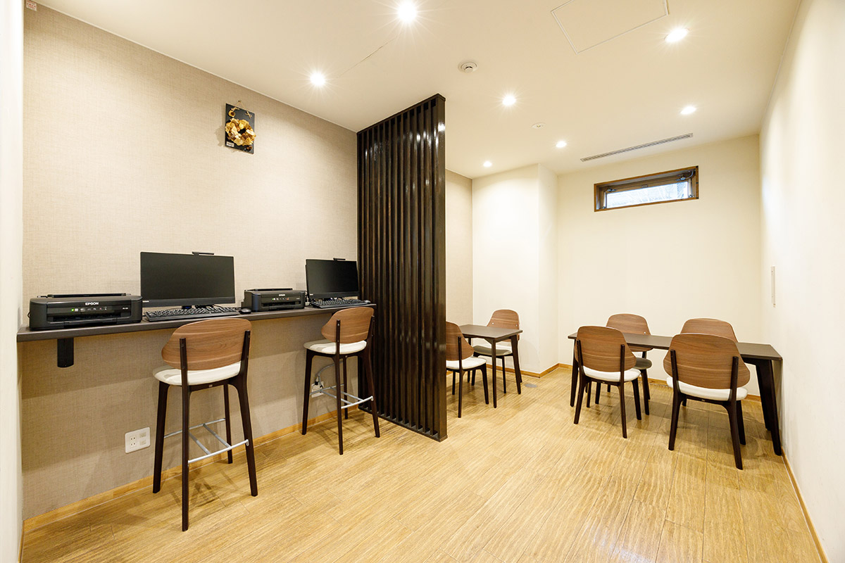 FACILITY & SERVICE