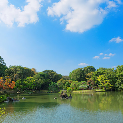 六義園